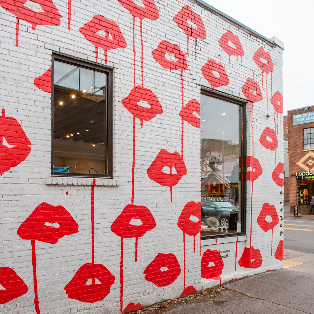 Drawbertson Drippy Lips Mural x UAL — NSHVLL